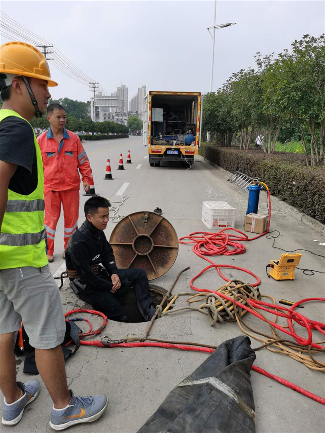 和舍镇翻衬法管道修复技术主要工序
